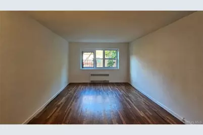 44-69 Kissena Boulevard #4M, Flushing, NY 11355 - Photo 7