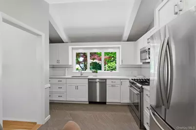 67 Old Country Road, New Rochelle, NY 10804 - Photo 7
