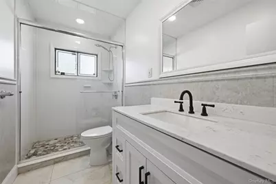 432 Maryland Avenue, Freeport, NY 11520 - Photo 11