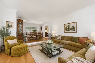 432 Maryland Ave, Freeport, NY 11520 - Photo 5
