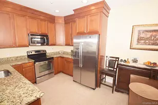 209 O'Keefe Ct, Oakdale, NY 11769 - Photo 7