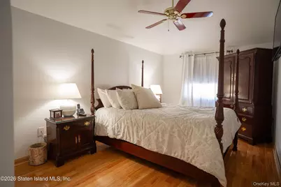 41 Country Dr N, New York, NY 10314 - Photo 17