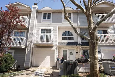 41 Country Dr N, New York, NY 10314 - Photo 3