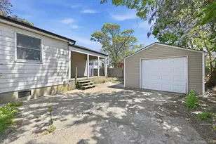 284 15th St, West Babylon, NY 11704 - Photo 25