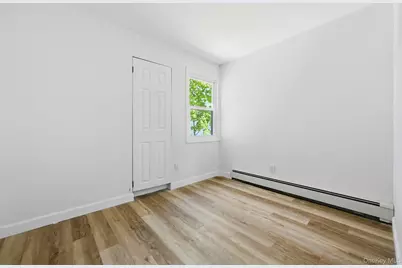 284 15th Street, West Babylon, NY 11704 - Photo 15