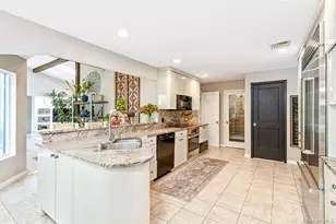 22 Stonehurst Ln, Dix Hills, NY 11746 - Photo 15