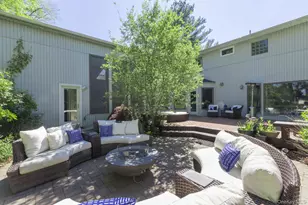 22 Stonehurst Ln, Dix Hills, NY 11746 - Photo 33