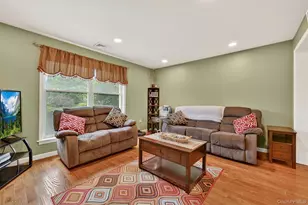4 Strack Ct, West Haverstraw, NY 10993 - Photo 7