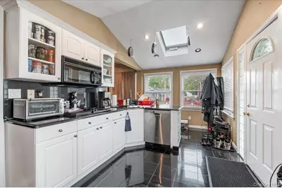 38 Wall Street, Farmingdale, NY 11735 - Photo 15