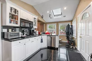 38 Wall St, Farmingdale, NY 11735 - Photo 15