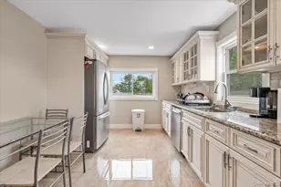 38 Wall St, Farmingdale, NY 11735 - Photo 7