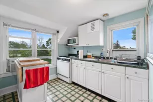 38 Wall St, Farmingdale, NY 11735 - Photo 21