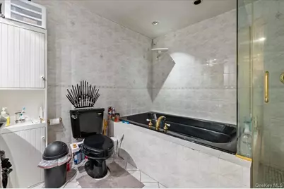 38 Wall Street, Farmingdale, NY 11735 - Photo 19