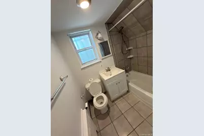 195-27 37 Ave First Fl, Flushing, NY 11358 - Photo 3