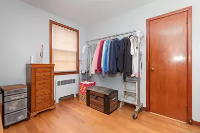 32 Fordham Street, Bronx, NY 10464 - Photo 7