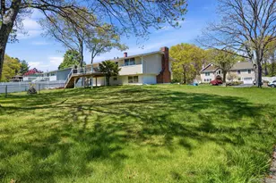22 Fairway Dr, Port Jefferson Station, NY 11776 - Photo 5