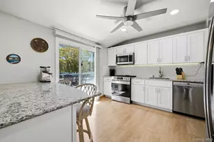 22 Fairway Dr, Port Jefferson Station, NY 11776 - Photo 15