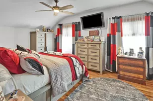 93 Grant Ave, Farmingdale, NY 11735 - Photo 17