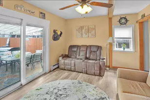 93 Grant Ave, Farmingdale, NY 11735 - Photo 13