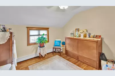 93 Grant Avenue, Farmingdale, NY 11735 - Photo 19