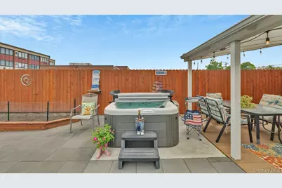 93 Grant Avenue, Farmingdale, NY 11735 - Photo 29