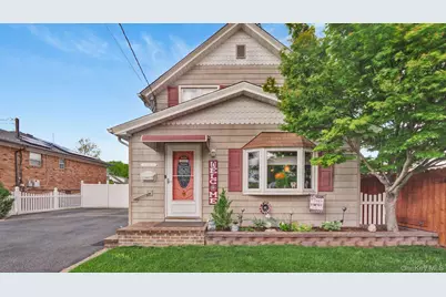 93 Grant Avenue, Farmingdale, NY 11735 - Photo 1