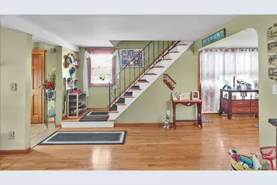 93 Grant Avenue, Farmingdale, NY 11735 - Photo 3