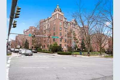 2 Westchester Ave #6P, White Plains, NY 10601 - Photo 1