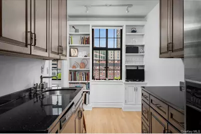 2 Westchester Ave #6P, White Plains, NY 10601 - Photo 13