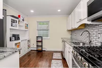 129 Parkside Drive, Suffern, NY 10901 - Photo 11