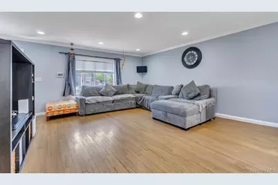 259 N Rutherford Avenue, Massapequa, NY 11758 - Photo 11