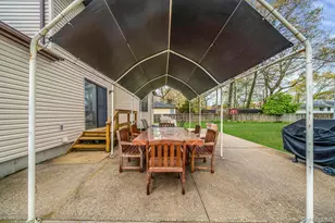 15 Brandywine Dr, Mastic, NY 11950 - Photo 33