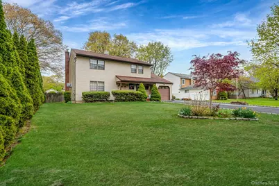 15 Brandywine Drive, Mastic, NY 11950 - Photo 3
