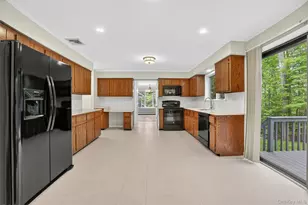 28 Lakeview, Yorktown Heights, NY 10598 - Photo 13