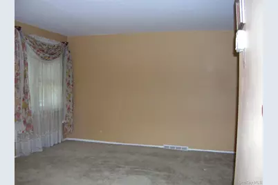 57-04 Cloverdale Boulevard, Oakland Gardens, NY 11364 - Photo 5