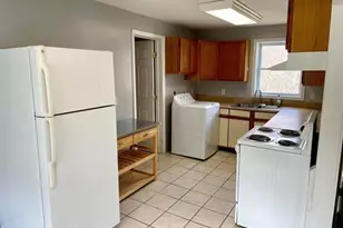 195 North St, Kingston, NY 12401 - Photo 3