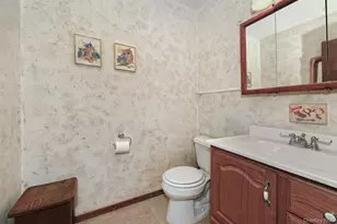 6 Fielding Ct, Dix Hills, NY 11746 - Photo 25