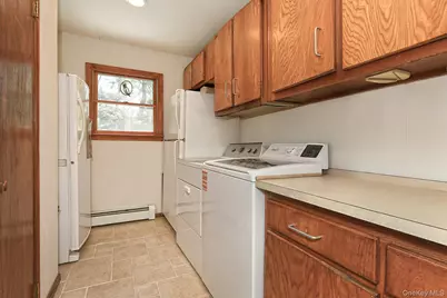 6 Fielding Court, Dix Hills, NY 11746 - Photo 19