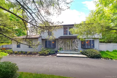 6 Fielding Court, Dix Hills, NY 11746 - Photo 1