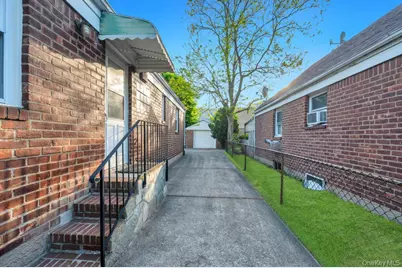 7918 257th Street, Glen Oaks, NY 11004 - Photo 5
