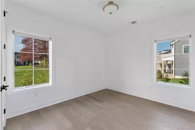 1 Sequoia Circle, Manhasset, NY 11030 - Photo 33