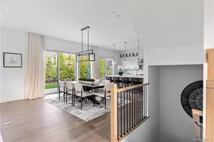 1 Sequoia Cir, Manhasset, NY 11030 - Photo 39