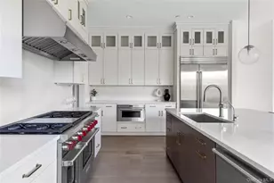 1 Sequoia Cir, Manhasset, NY 11030 - Photo 19
