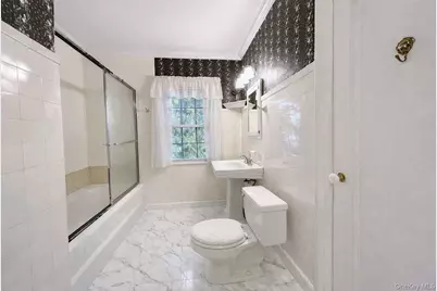 130 E Cedar Street, Mount Vernon, NY 10552 - Photo 27