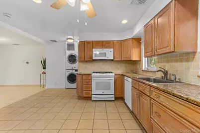 29 Teresa Avenue, Yonkers, NY 10704 - Photo 11