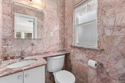 29 Teresa Avenue, Yonkers, NY 10704 - Photo 15