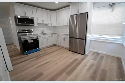23 Wildwood Lane, Wantagh, NY 11793 - Photo 3