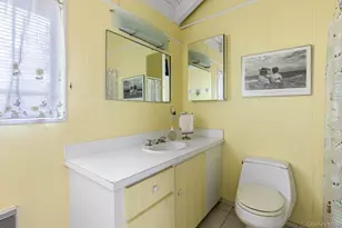 200 Clipper Rd, Corneille Estates, NY 11706 - Photo 21