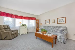 3 6th Ave, Farmingdale, NY 11735 - Photo 5