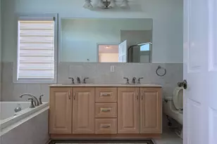 50 Island Pkwy N, Island Park, NY 11558 - Photo 9